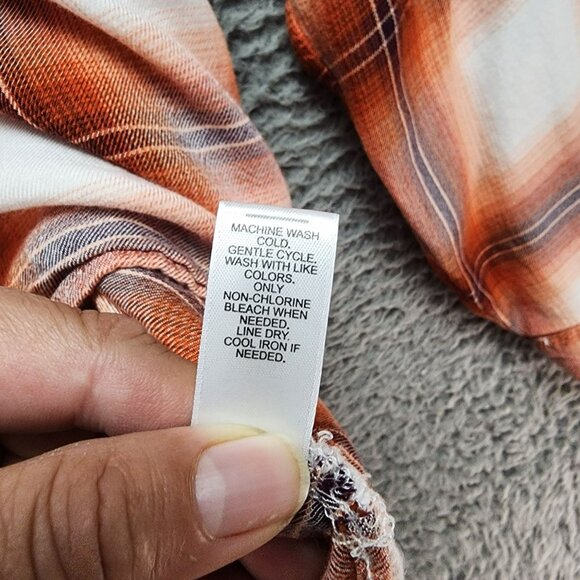 Cato Shirt Womens Plus Size 22/24W Red Plaid Pullover Blouse - Picture 4 of 9